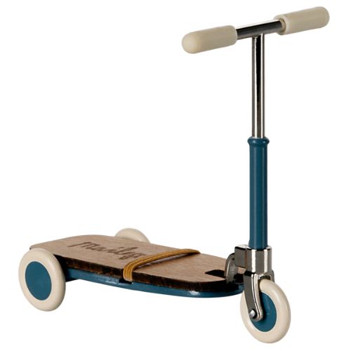 Maileg Kick Board Mouse - Blue